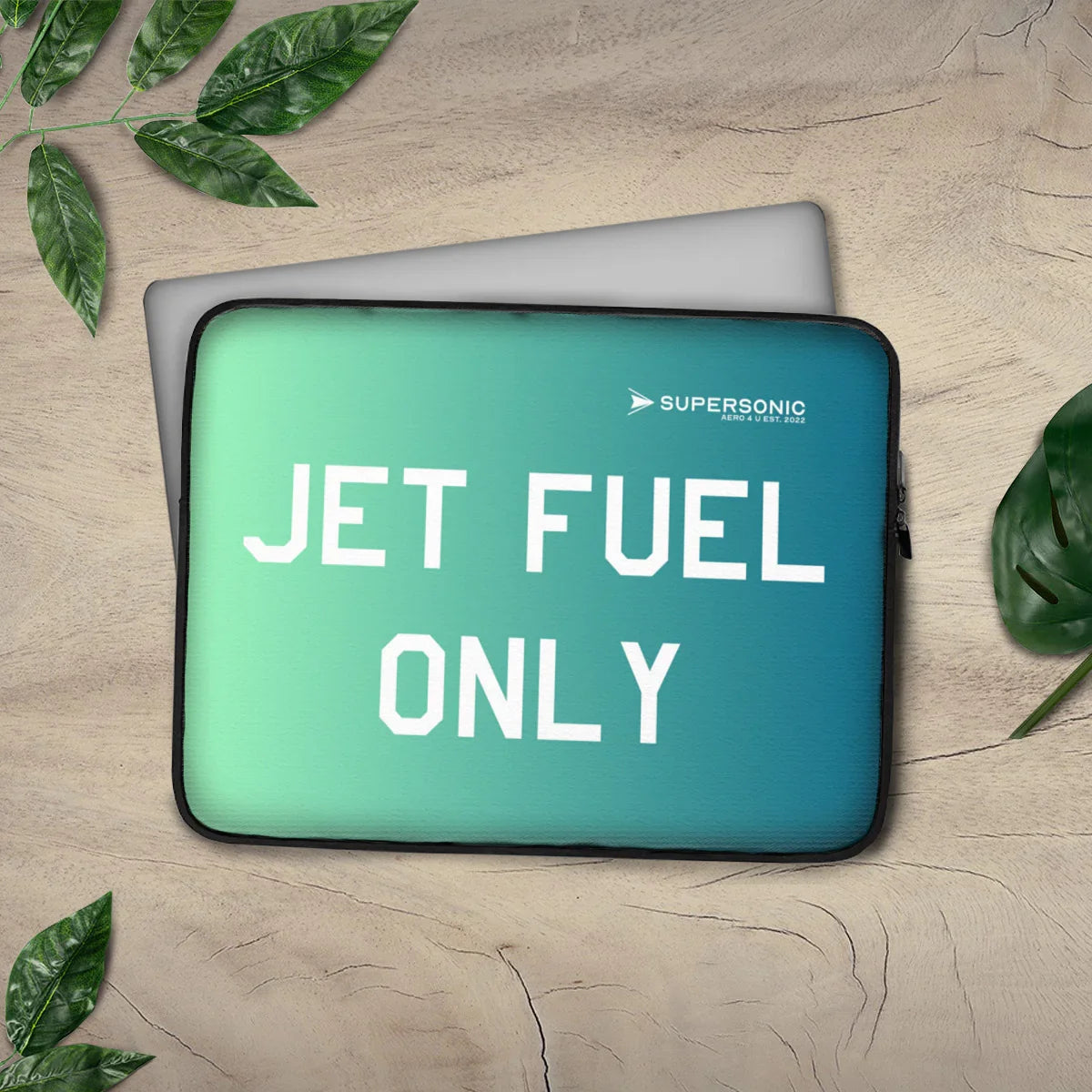 Aviation Crew Tech Bag | Premium Laptop Tasche im Jet Fuel Only Design für Piloten, Crews, Kinder & Planespotter made by SUPERSONIC aero 4U