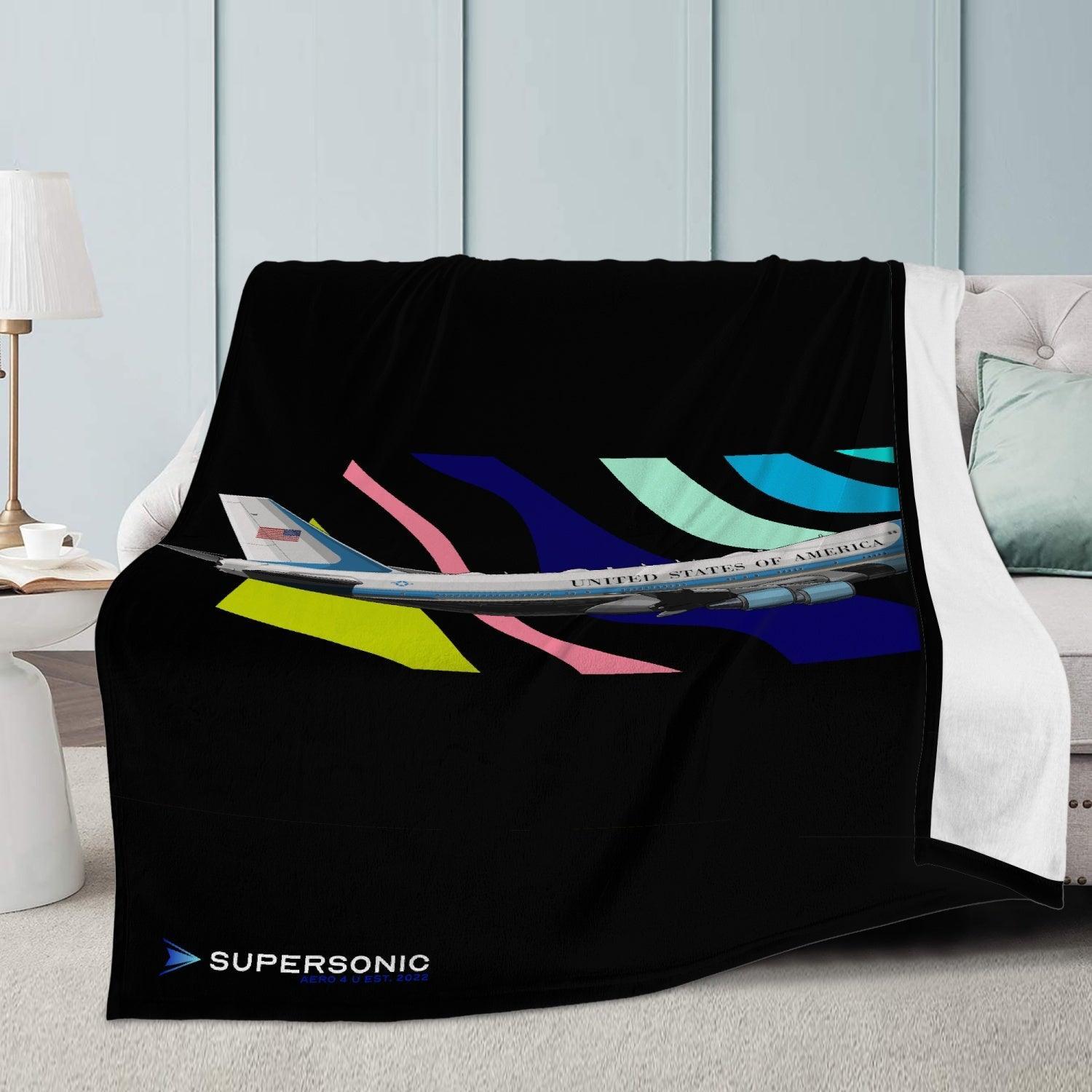 Aviation First Class Comfort: Aviation Fleecedecke mit "Boeing 747 Air Force One, VC-25A, Jumbo Jet" Design für Piloten, Crews, Kinder & Planespotter made by SUPERSONIC aero 4U