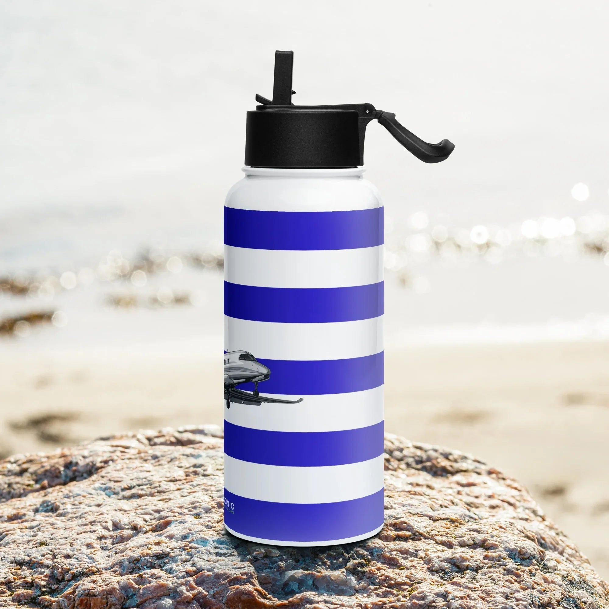 Aviation Edelstahl Trinkflasche mit Strohhalm "Latitude" für Piloten, Crews, Kinder & Planespotter made by SUPERSONIC aero 4U